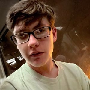 Meet your Posher, Lucy